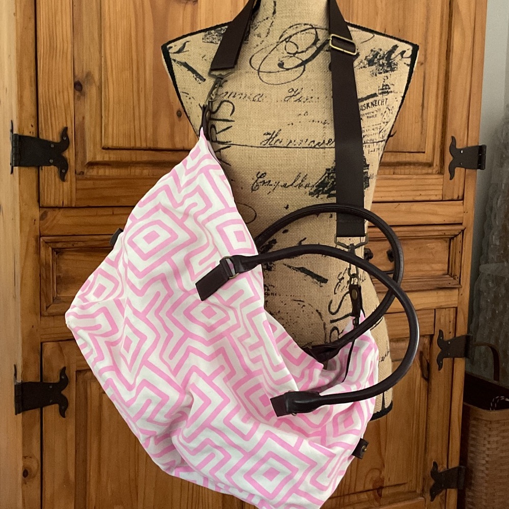 Stylish Pink Geometric Women's Bag